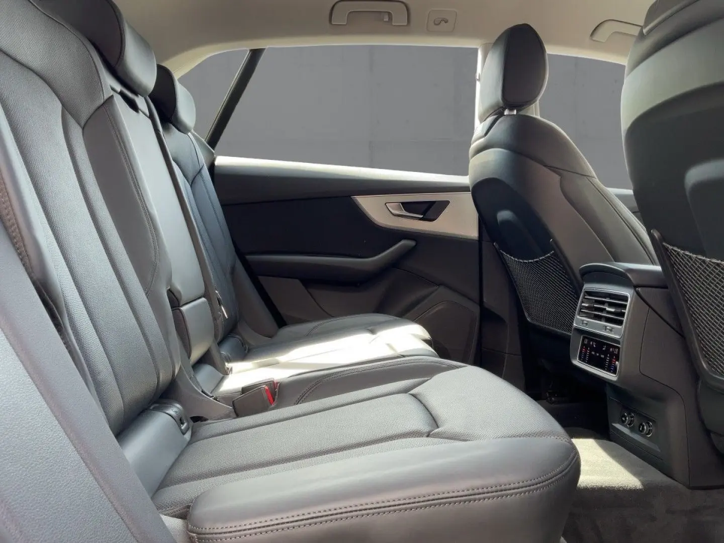Q8 50 TDI QU MATRIX NAVI HuD AIR RFK ACC 20 LM