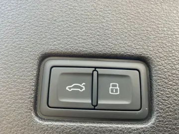 Q8 50 TDI QU MATRIX NAVI HuD AIR RFK ACC 20 LM