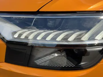 Q8 50 TDI QU MATRIX NAVI HuD AIR RFK ACC 20 LM