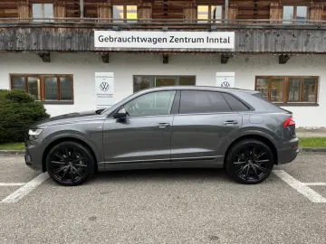 Q8 55 TFSI e quattro tiptronic (MatrixLED AHK)