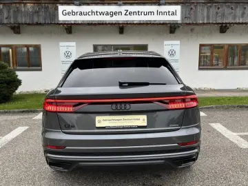 Q8 55 TFSI e quattro tiptronic (MatrixLED AHK)