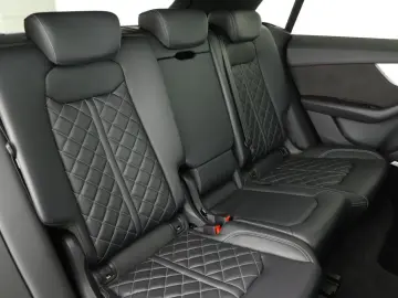 Q8 50 TDI Q Tip S line Luft Navi  B&O 21  AHK Ka