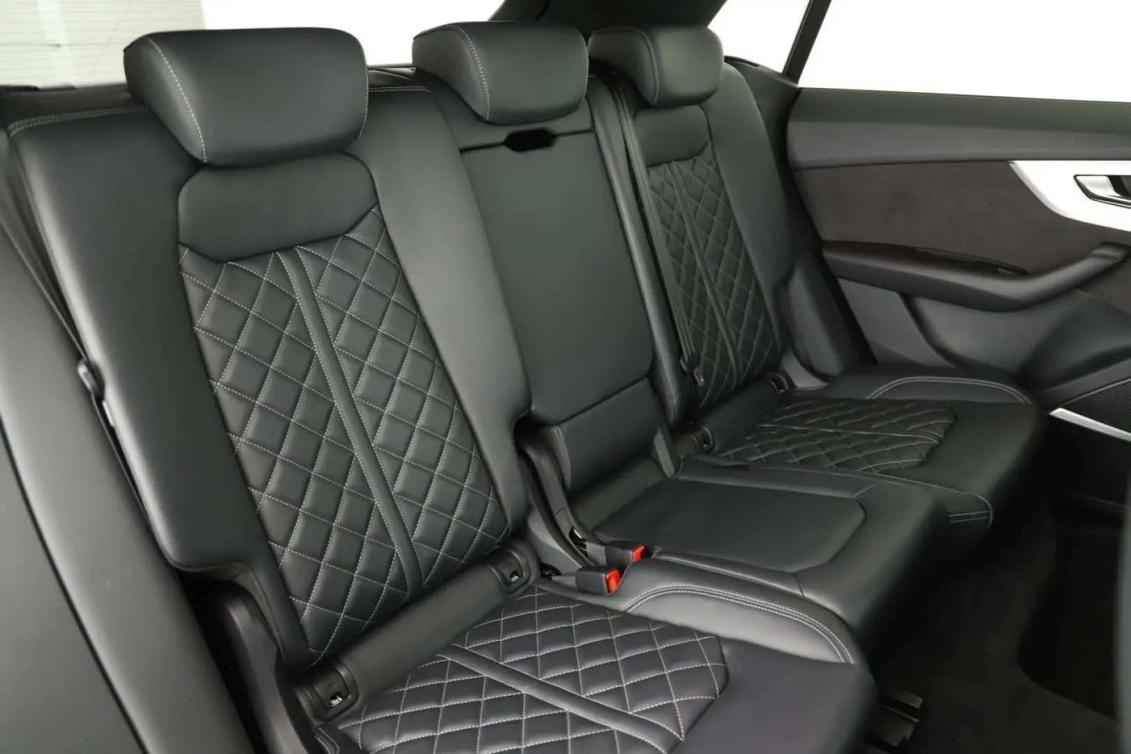 Q8 50 TDI Q Tip S line Luft Navi  B&O 21  AHK Ka