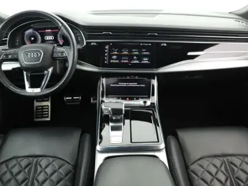 Q8 50 TDI Q Tip S line Luft Navi  B&O 21  AHK Ka