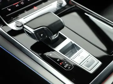 Q8 50 TDI Q Tip S line Luft Navi  B&O 21  AHK Ka