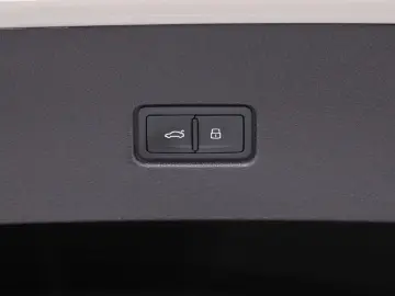 Q8 50 TDI Q Tip S line Luft Navi  B&O 21  AHK Ka