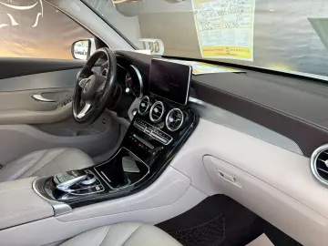 Mercedes-Benc GLC