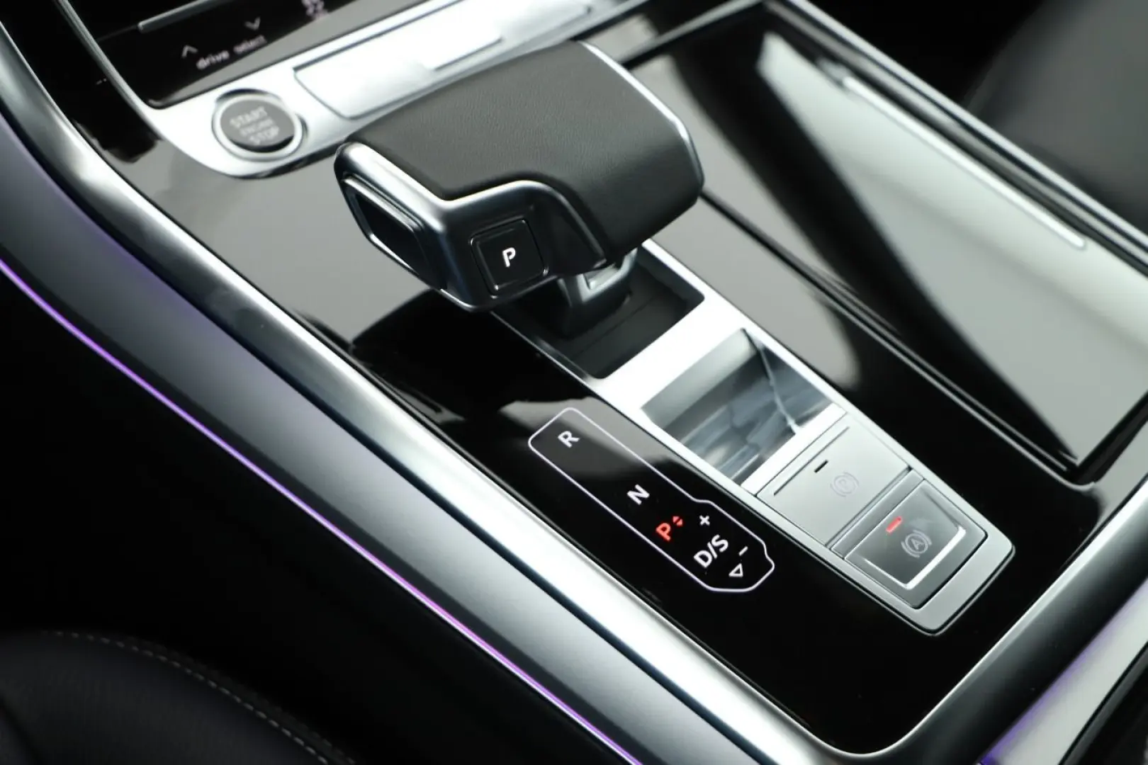 Q8 45 TDI Q Tip. LED Luft ACC 360  HuD Navi AHK