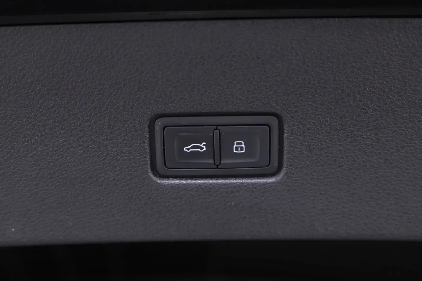 Q8 45 TDI Q Tip. LED Luft ACC 360  HuD Navi AHK