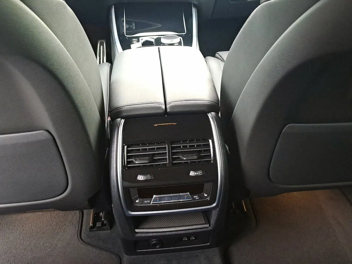 X5 xDrive50e M Sport Harman