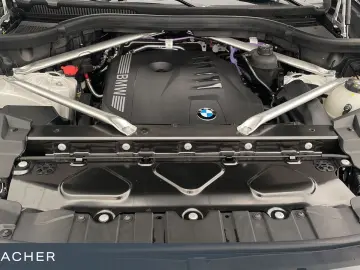 X5 xDr40i A M Sport AHK