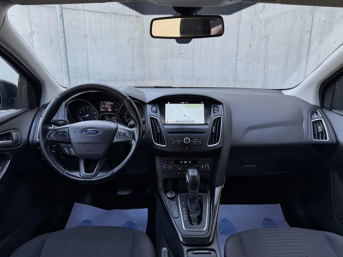 Ford Focus 1.5 Ecoboost Titanium Business