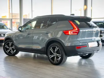 Volvo XC 40 T5 Recharge Geartronic  R Design