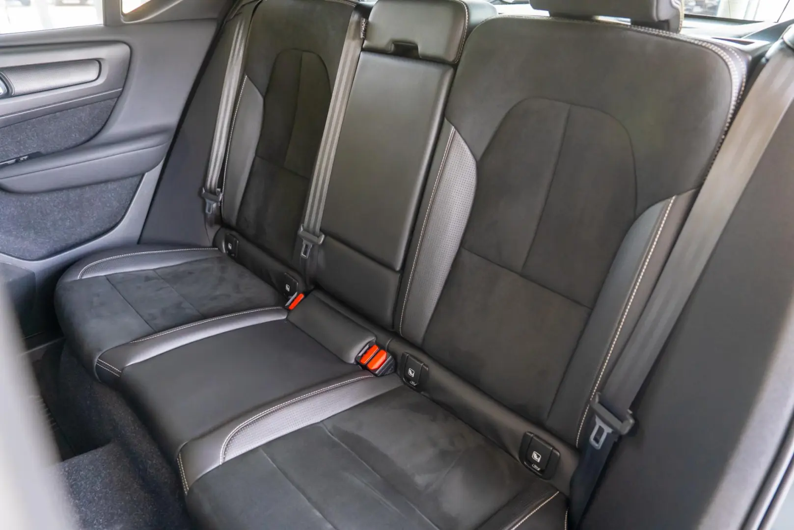 Volvo XC 40 T5 Recharge Geartronic  R Design