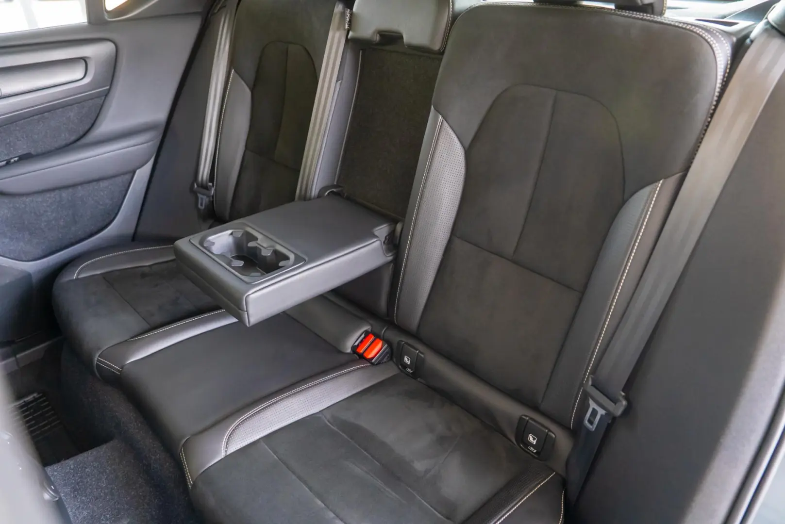 Volvo XC 40 T5 Recharge Geartronic  R Design