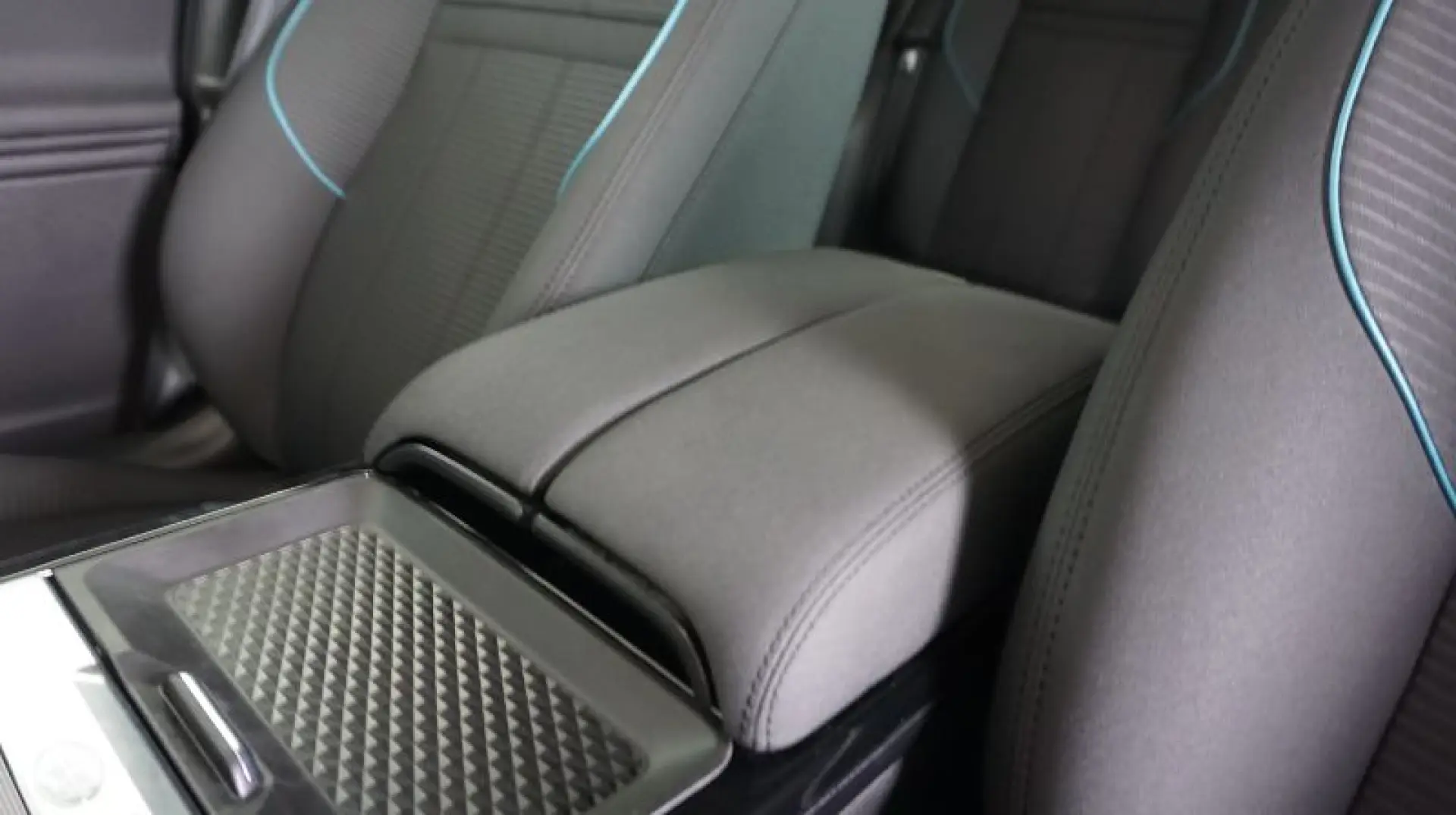 LAND ROVER RANGE ROVER EVOQUE D180 S AWD Automatik