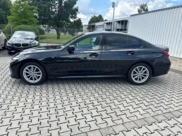 320 d xDrive M Sport AHK eGSD ACC elSitze ParkAs