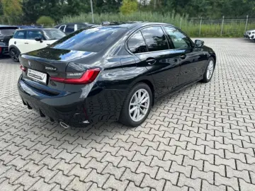 320 d xDrive M Sport AHK eGSD ACC elSitze ParkAs