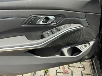 320 d xDrive M Sport AHK eGSD ACC elSitze ParkAs