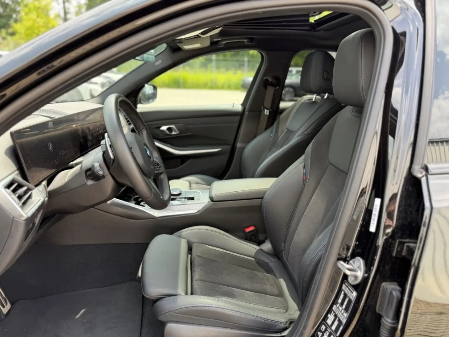 320 d xDrive M Sport AHK eGSD ACC elSitze ParkAs