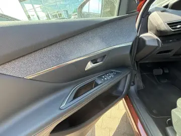 3008