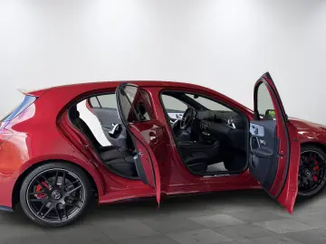 A 45 AMG S 4Matic Pano ACC Sound AHK Totwinkel
