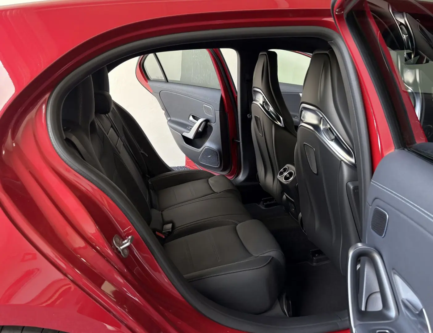 A 45 AMG S 4Matic Pano ACC Sound AHK Totwinkel