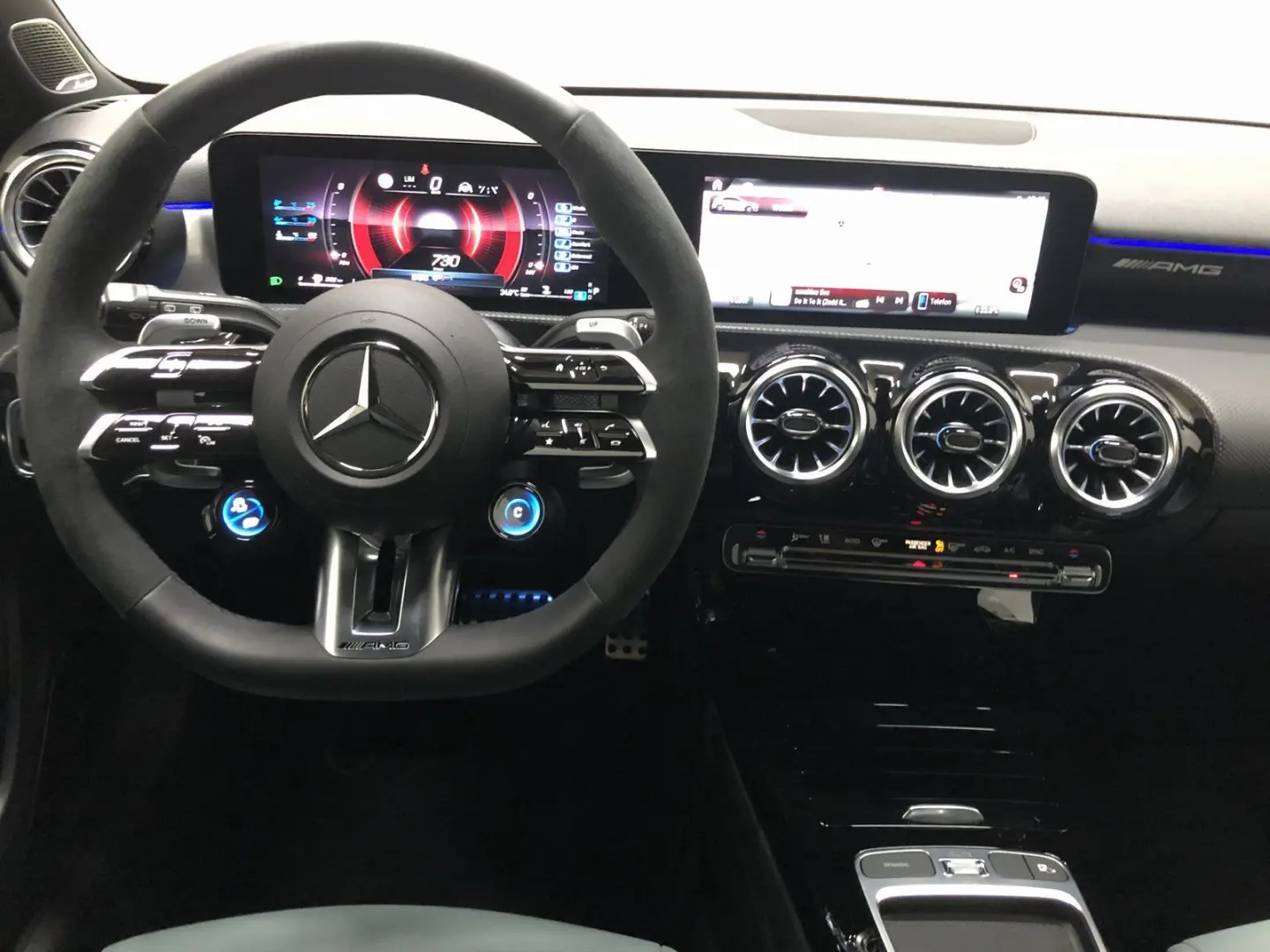 A 45 AMG S 4M  NIGHT Distr 360  Memory MULTIBEAM
