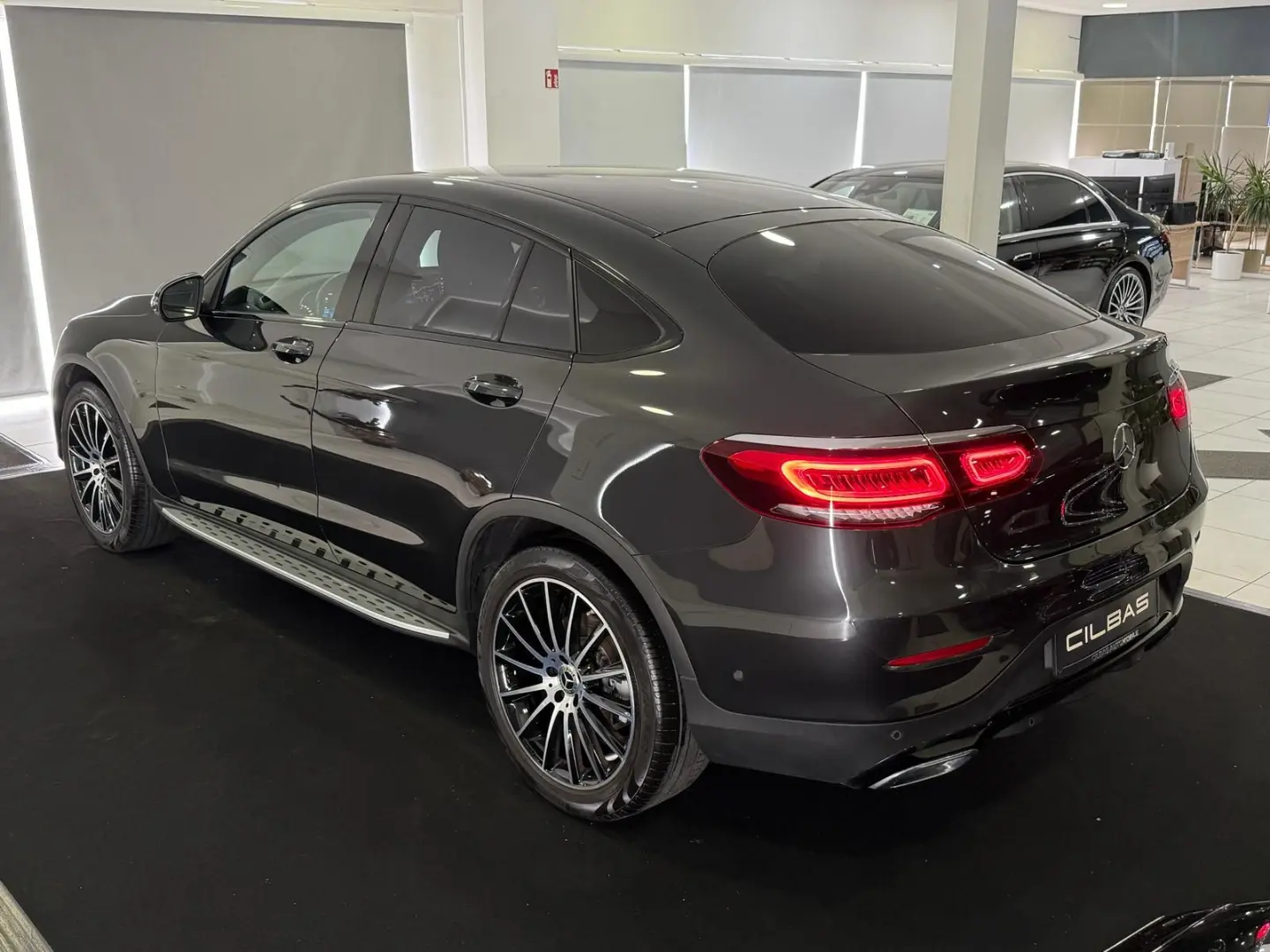 GLC 200 Coupe 4M AMG 20Z  AIR NIGHT LEDER MEMORY