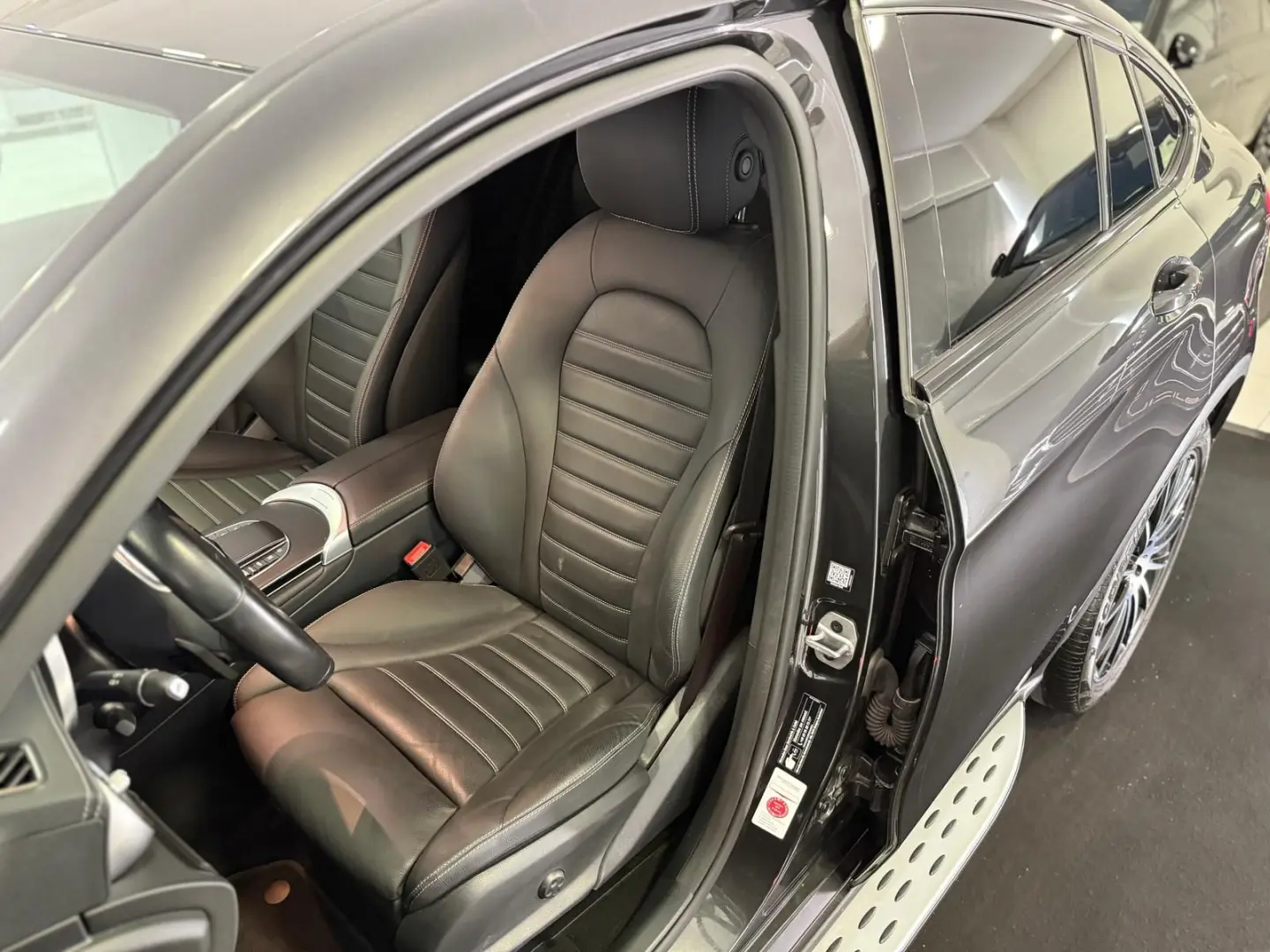 GLC 200 Coupe 4M AMG 20Z  AIR NIGHT LEDER MEMORY