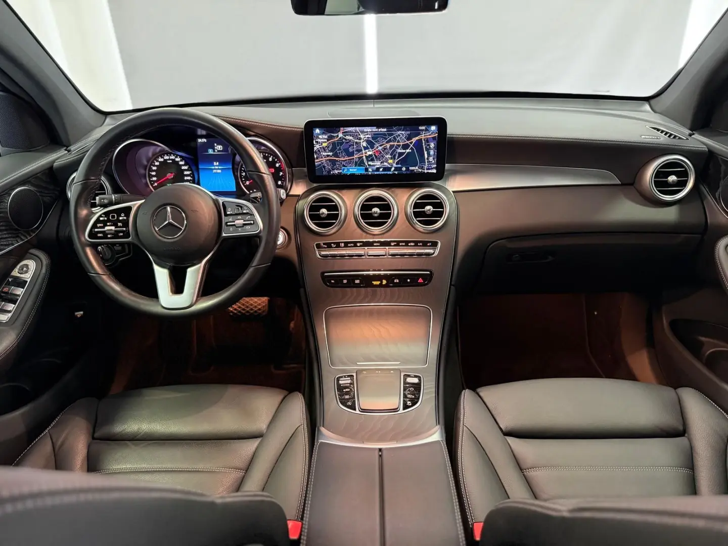 GLC 200 Coupe 4M AMG 20Z  AIR NIGHT LEDER MEMORY