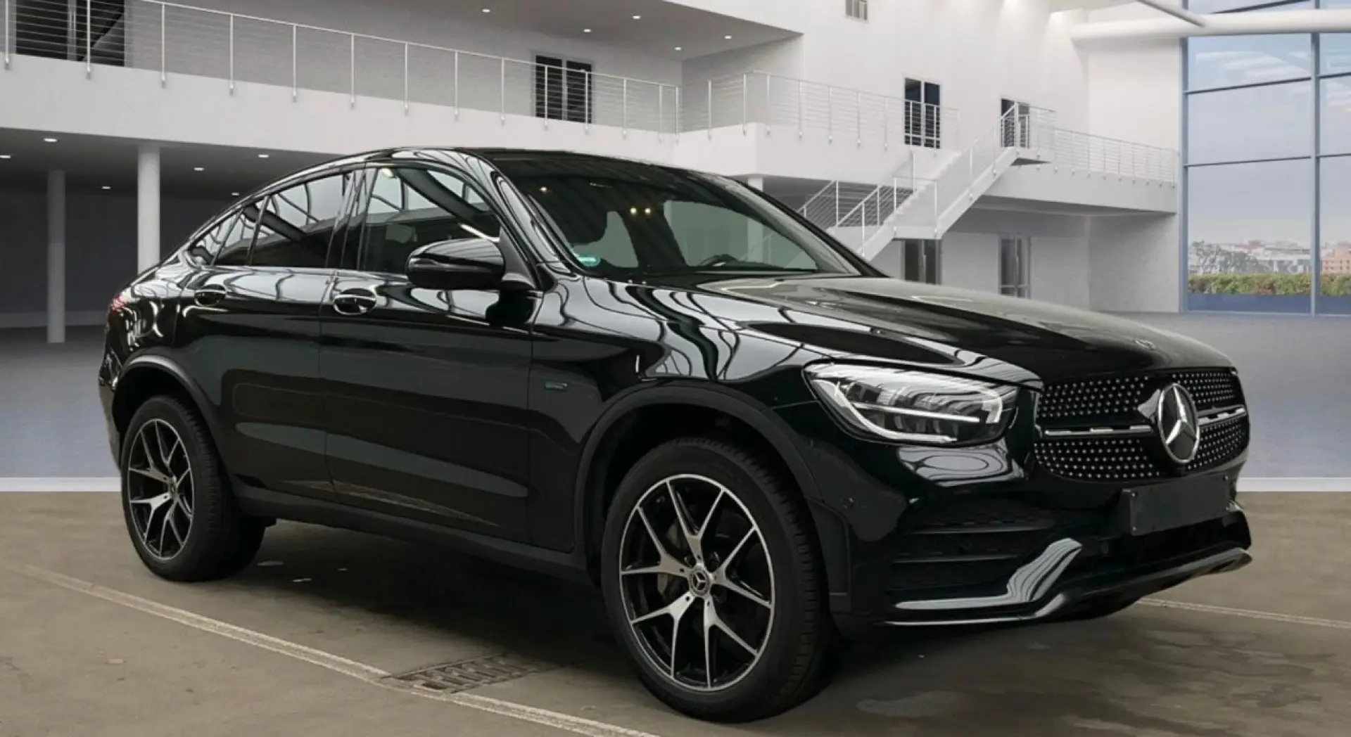 GLC 300e Coupe 4M AMG-LINE HUD 360 KA NIGHT-PAKE