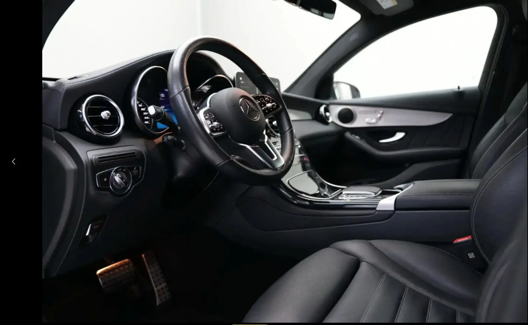 GLC 300 4Matic Coupe AMG Line