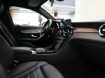 GLC 300 4Matic Coupe AMG Line