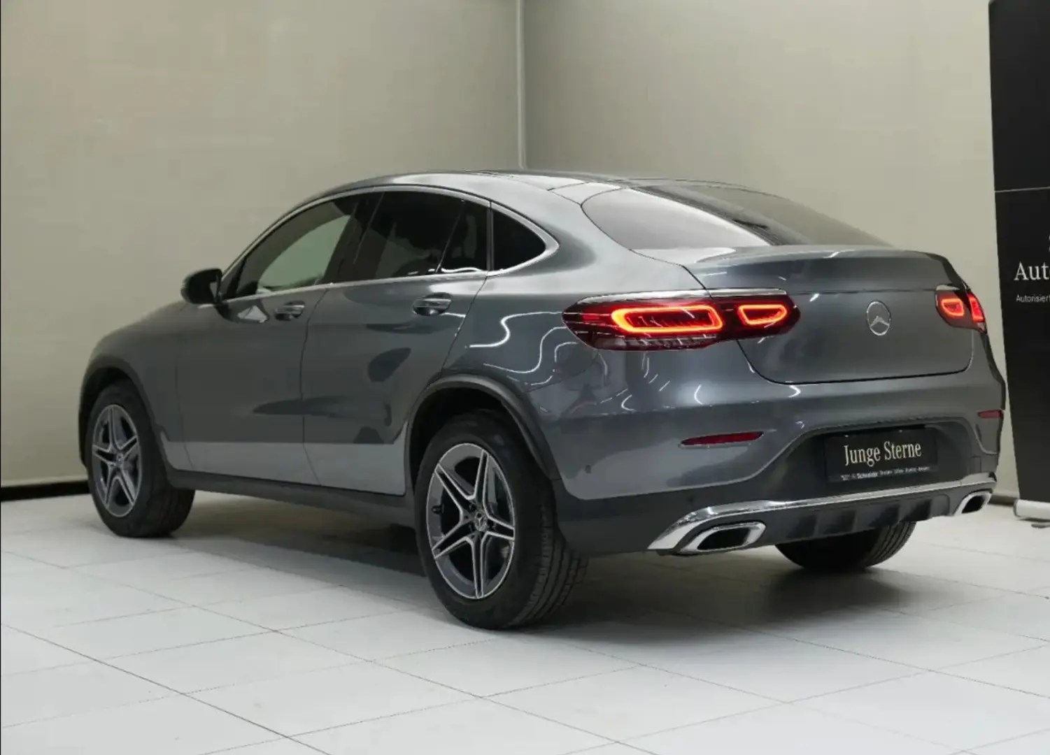 GLC 300 4Matic Coupe AMG Line