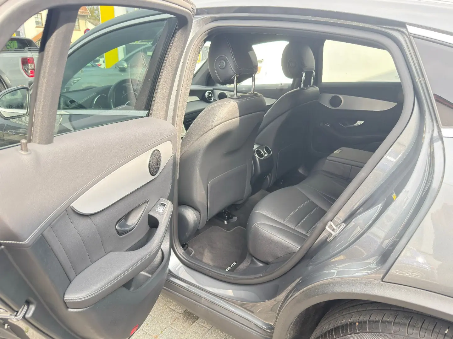 GLC 300 4Matic Coupe AMG Line