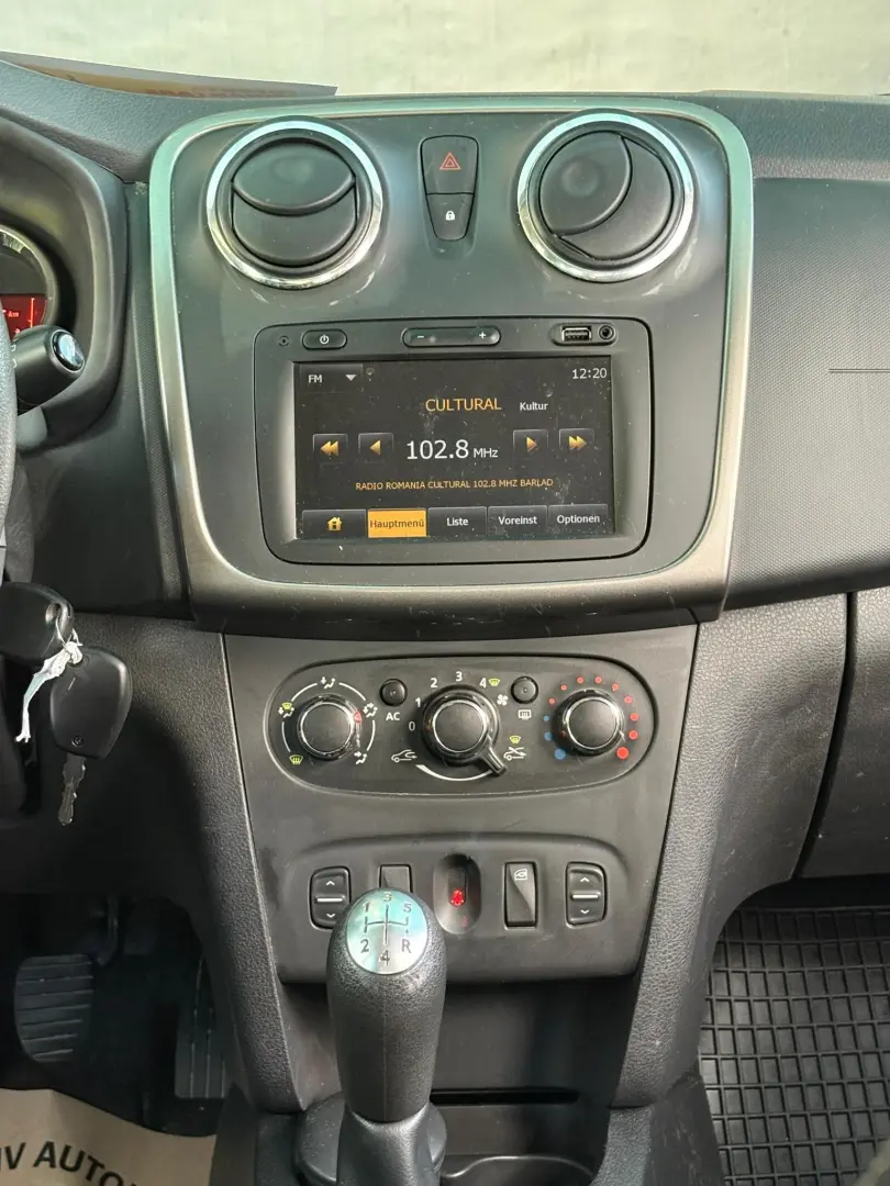 Dacia Logan