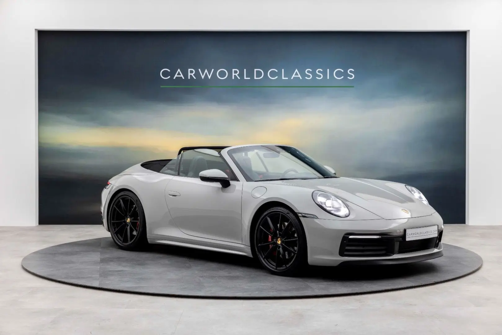 Porsche 911- 992 CARRERA 4S CABRIO