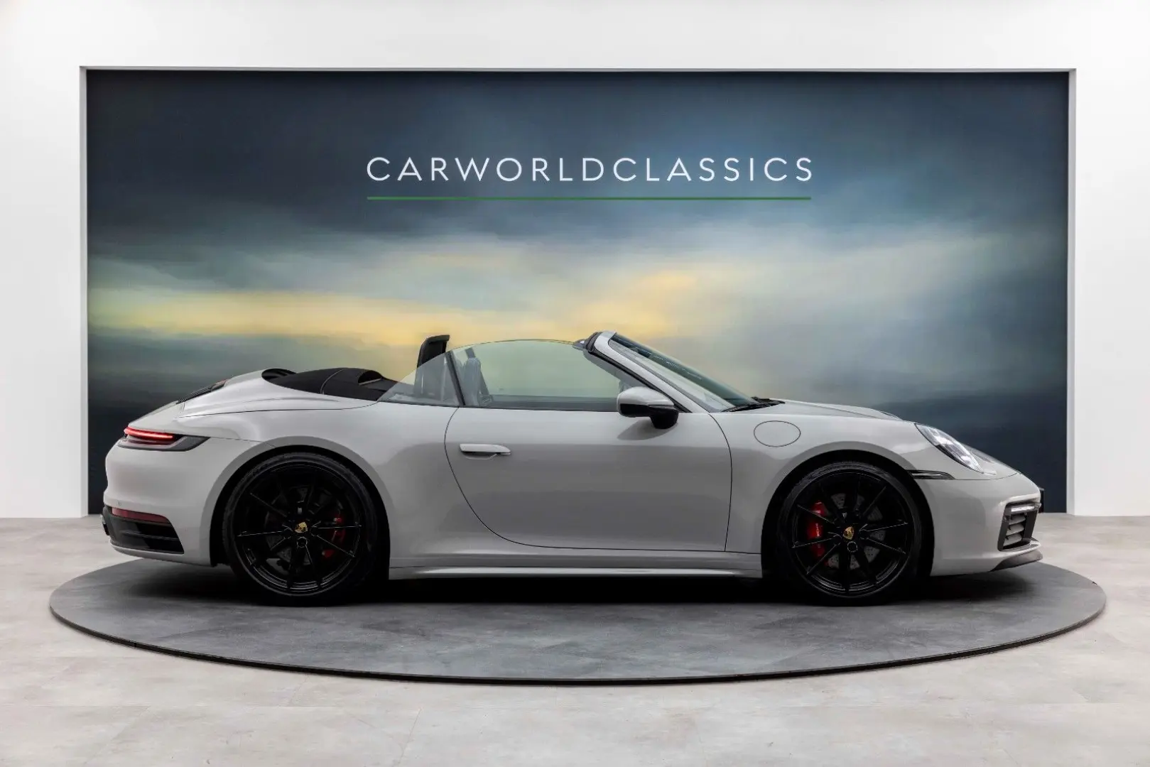 Porsche 911- 992 CARRERA 4S CABRIO