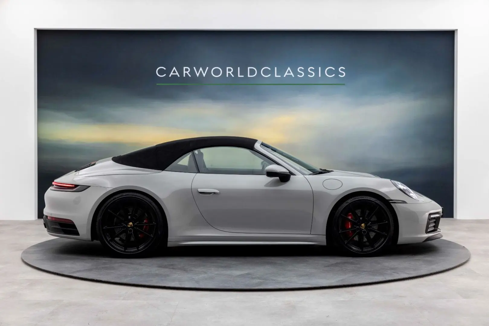 Porsche 911- 992 CARRERA 4S CABRIO