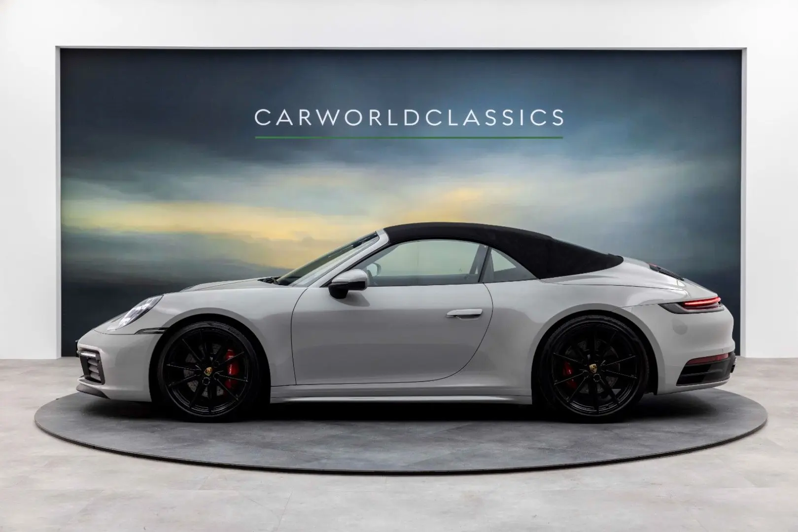 Porsche 911- 992 CARRERA 4S CABRIO