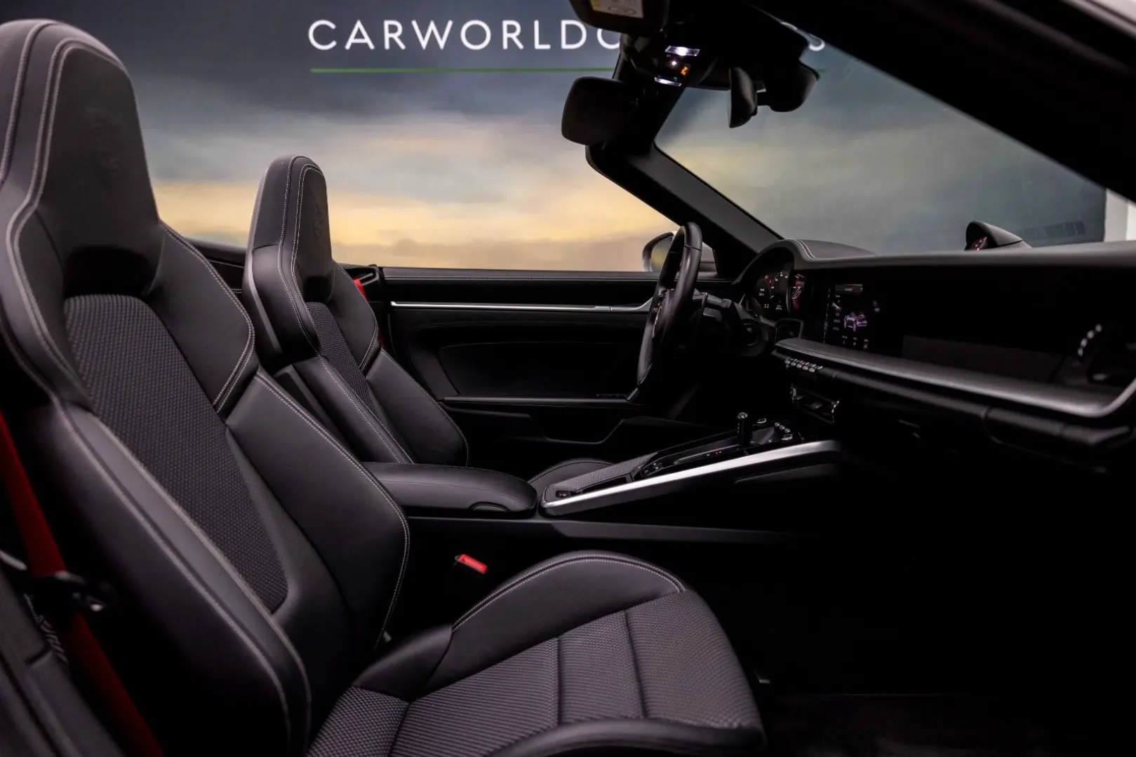 Porsche 911- 992 CARRERA 4S CABRIO