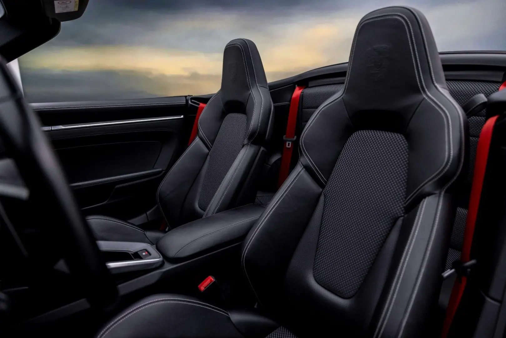 Porsche 911- 992 CARRERA 4S CABRIO