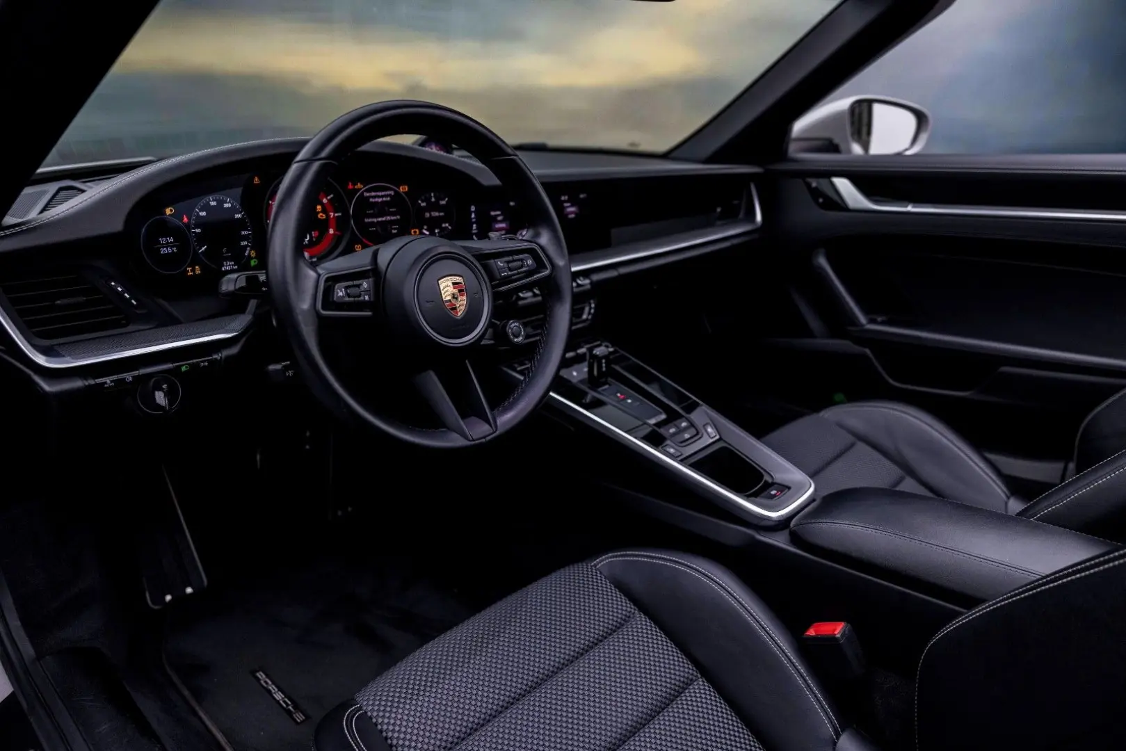 Porsche 911- 992 CARRERA 4S CABRIO