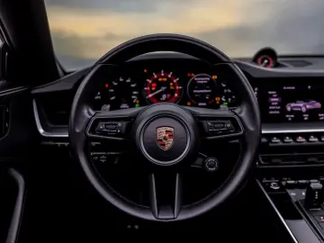 Porsche 911- 992 CARRERA 4S CABRIO