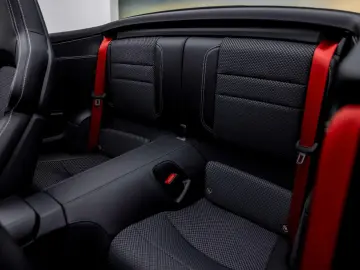 Porsche 911- 992 CARRERA 4S CABRIO