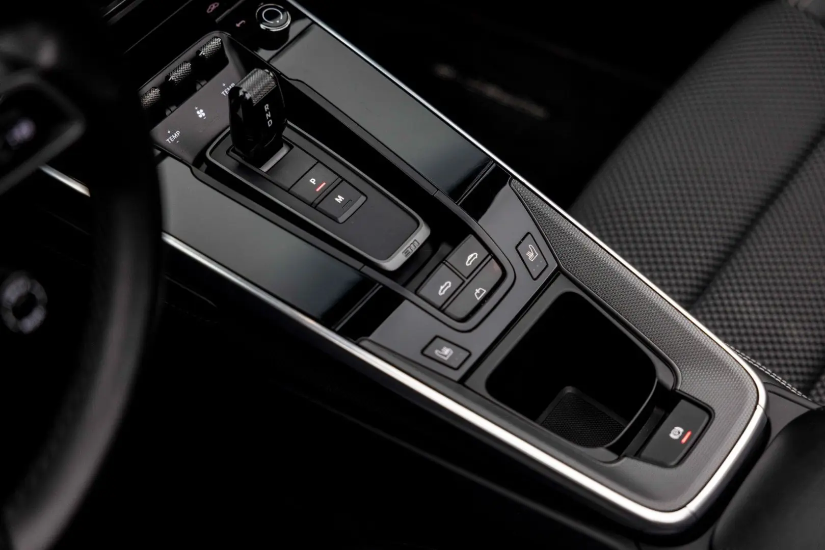 Porsche 911- 992 CARRERA 4S CABRIO