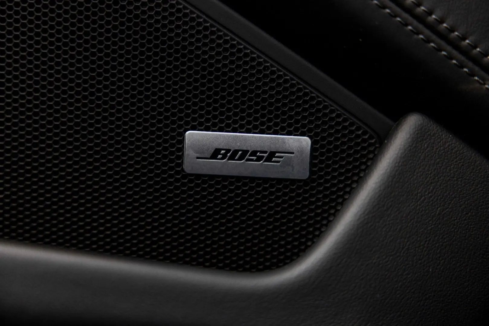 Porsche 911- 992 CARRERA 4S CABRIO
