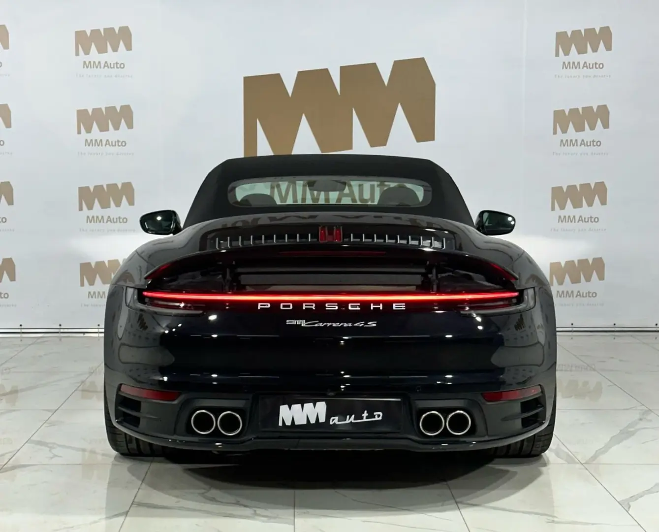 992 911 Carrera 4 S Cabriolet Carbon Lift