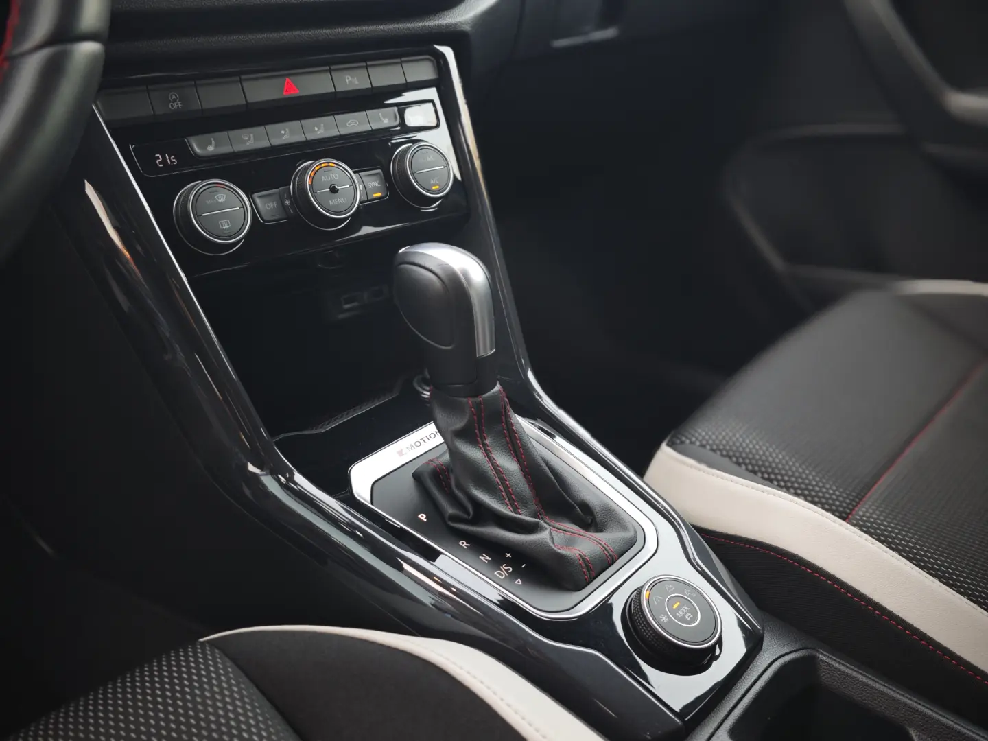 Volkswagen T-Roc Sport 2.0 TSI 4Motion